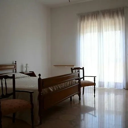 Mariagrazia Taviano (Lecce)